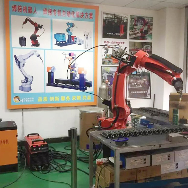 机器人焊接工作案例